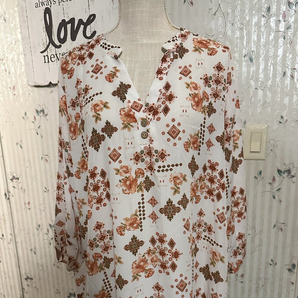 Cure 3X Popover Top, White, Rust, Green